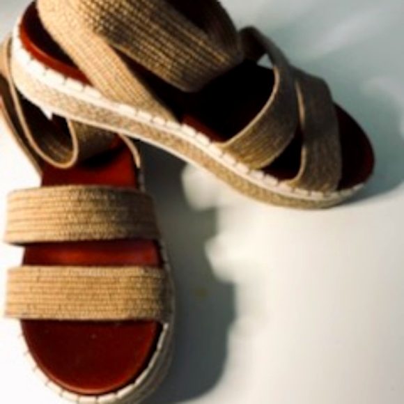 Lovely saddles - Picture 1 of 2